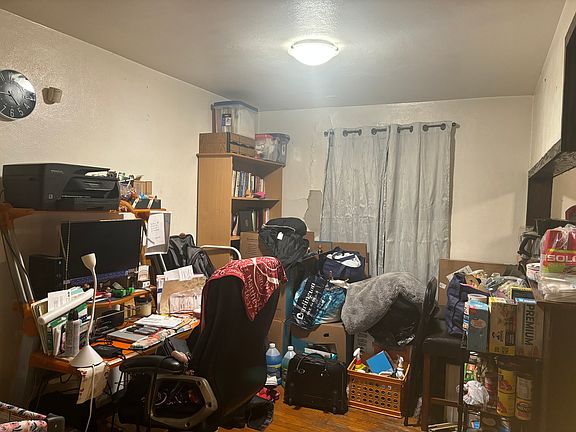 4th image of 1374 1/2 Wentworth Ave