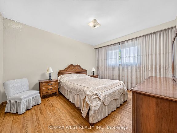 5th image of 18 Pheasant Valley Ct