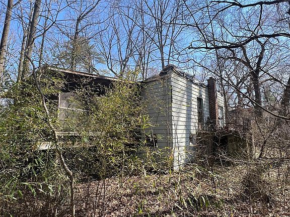 3rd image of 4 W Stillwater Ave
