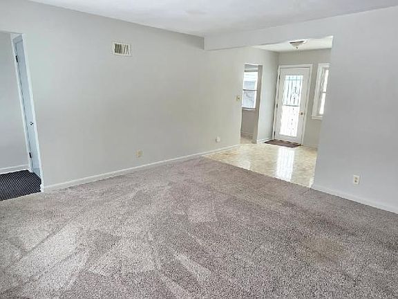 3rd image of 15728 W Mark Dr