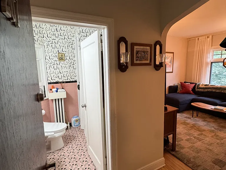 2325 Grand Ave S #207 — Photo 15