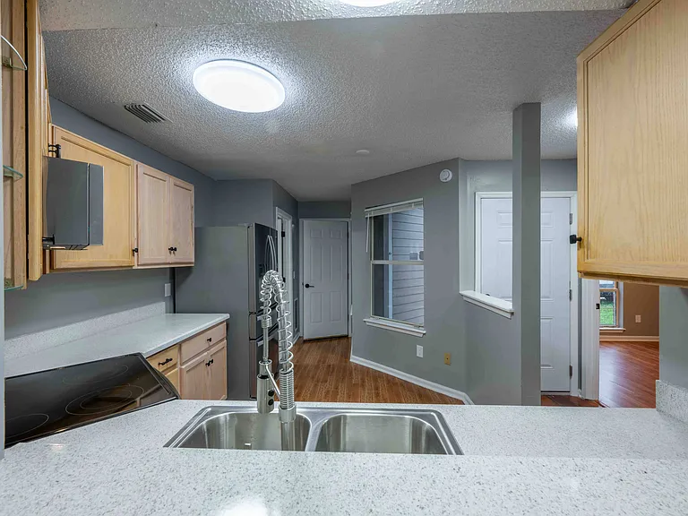 2645 Sam Houston Pl — Photo 41