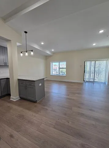 512 Kearny Ave #202 — Photo 8
