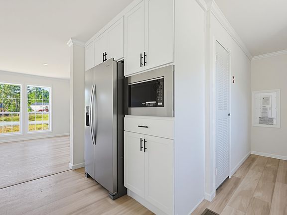 5th image of 35 Margarets Way