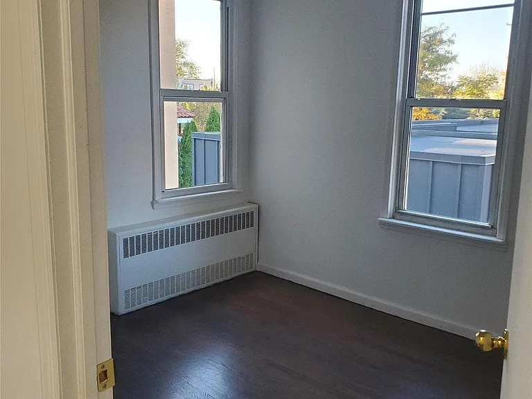 62-70 Fresh Pond Rd — Photo 8