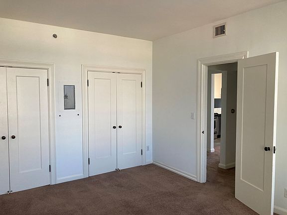 5th image of 702 Ash St Unit 403