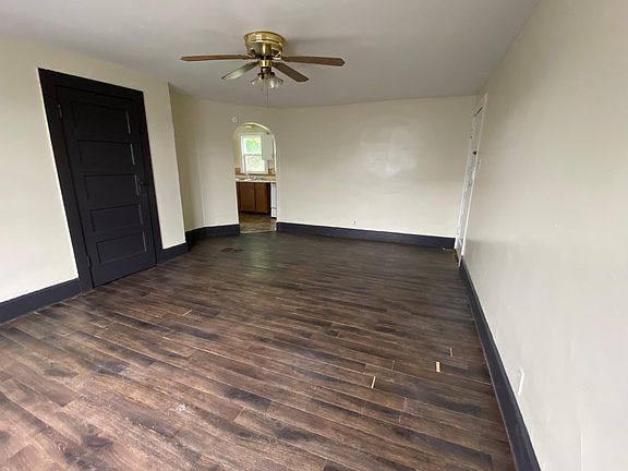 4th image of 1217 N 2nd St #B