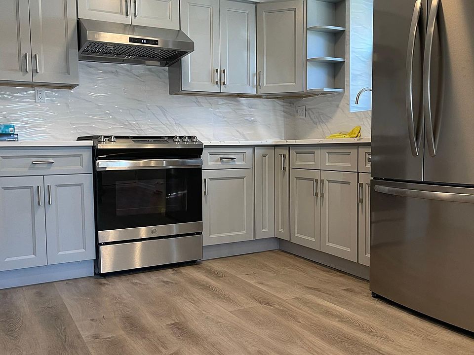 1st image of 216 Bay 35th St APT 1