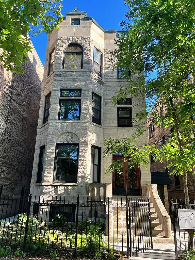 2845 W Palmer St — Photo 1