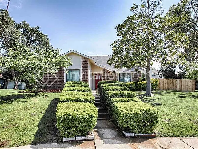 1716 Delaford Pl — Photo 1
