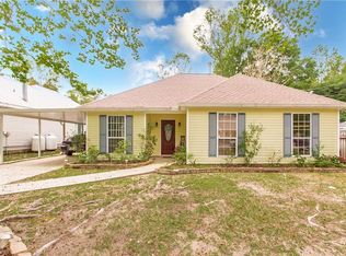 2228 Labarre St, Mandeville, LA 70448