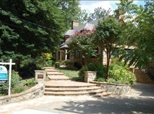 2419 N Randolph St, Arlington, VA 22207