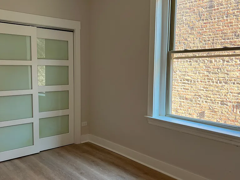 2648 W Walton St #3 — Photo 6