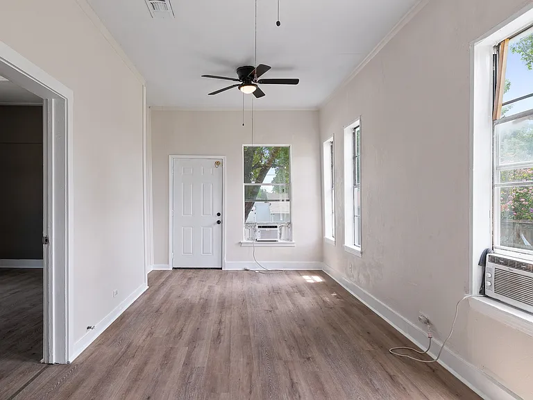 115 Odis St #115 — Photo 5