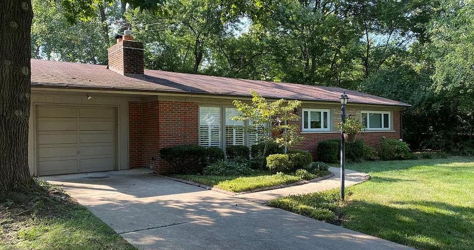 2nd image of 801 Wenneker Dr
