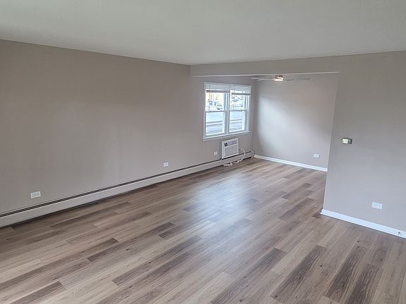 5th image of 9513 S Kenneth Ave APT 1N