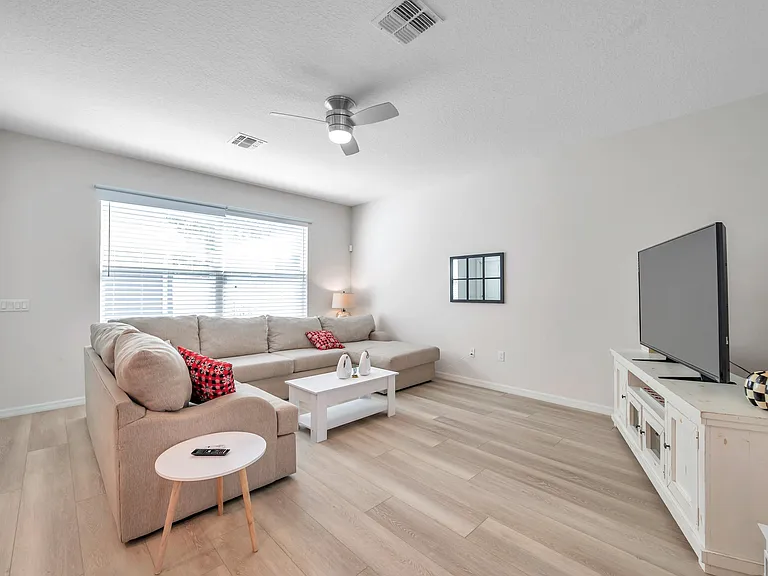 4966 Avalon Park Blvd — Photo 15