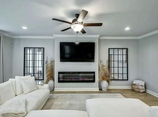 837 Elliston Dr, Gonzales, LA 70737