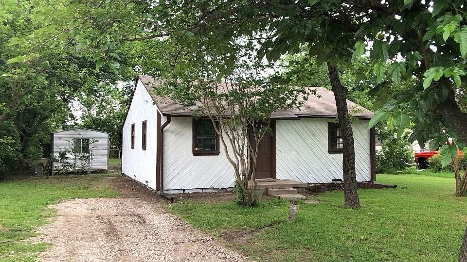 1st image of 2622 Tamara Dr