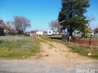 7817 Victory Ave, Sacramento, CA 95828
