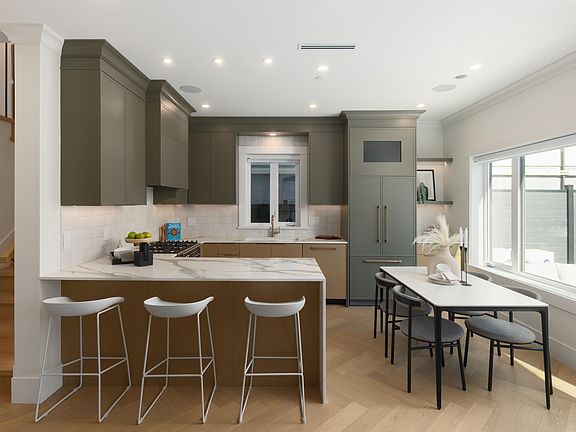 5th image of 258 E 19th Ave #2