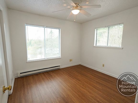 3rd image of 189 Eric Ln #A1