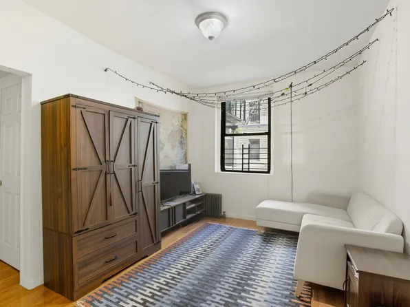 21-05 33rd Street image 1 of 6