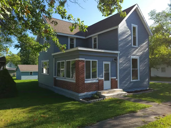 81 E Anson St, Upland, IN 46989