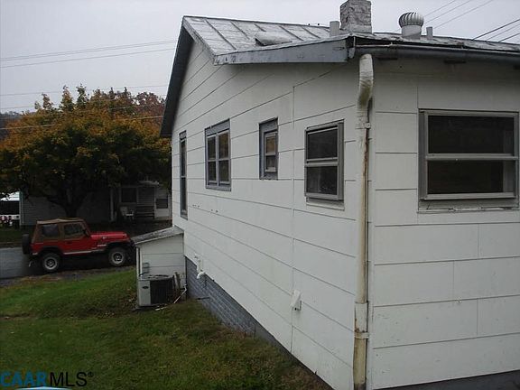 2nd image of 2302 Poplar St
