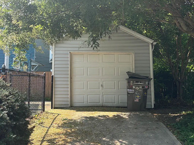 1240 N Temple Ave — Photo 5