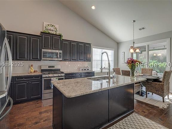 2nd image of 784 Wiregrass Way