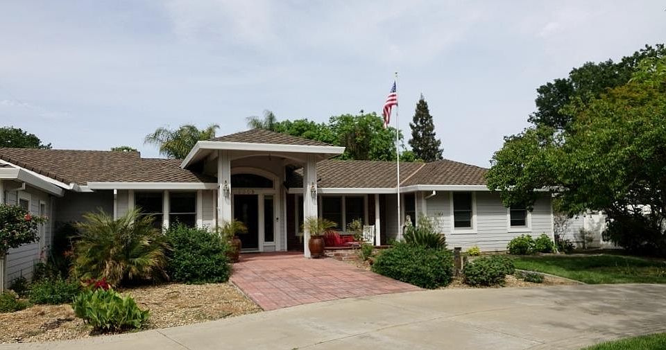 1st image of 5009 Paloma Ave