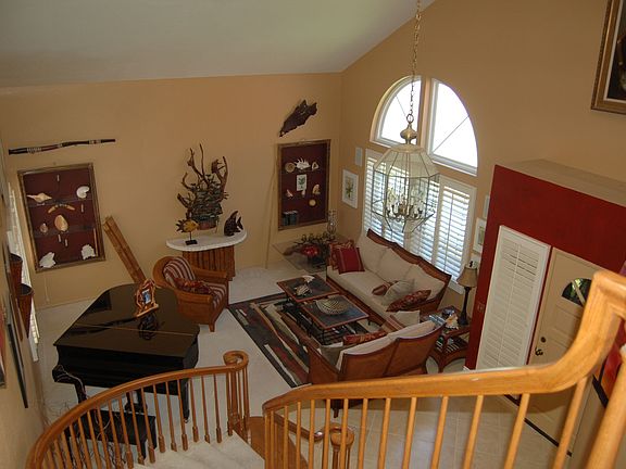 Elegant Living Room for large family and friend's celebrations.