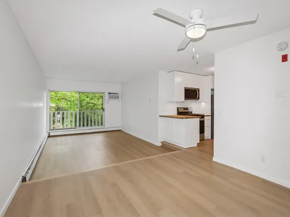 1601 N Innsbruck Dr #313NE, Minneapolis, MN 55432