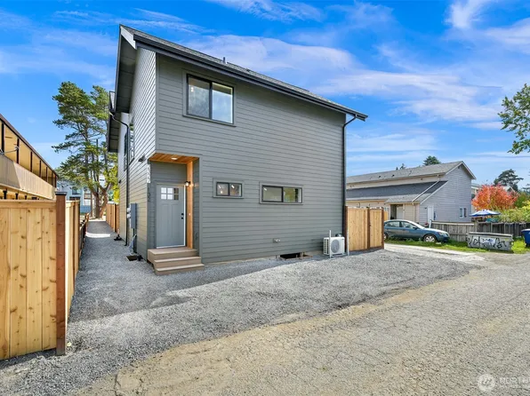 2327 Valencia Street #102, Bellingham, WA 98229