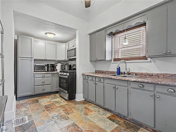 2nd image of 4144 Helena Ave