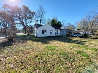 724 McLain St, Newport, AR 72112