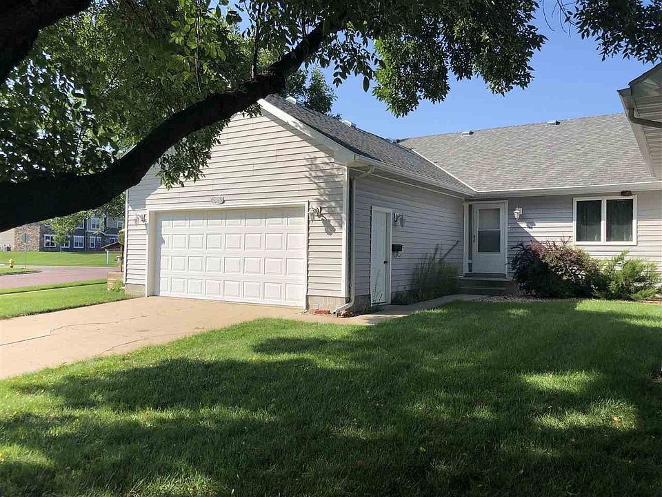 1st image of 2926 Adkins Dr