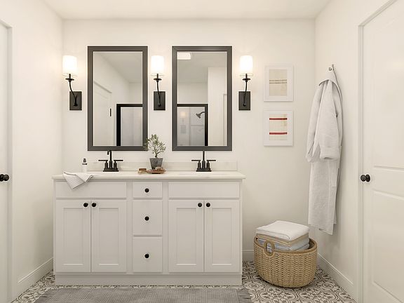 Luxurious primary bath