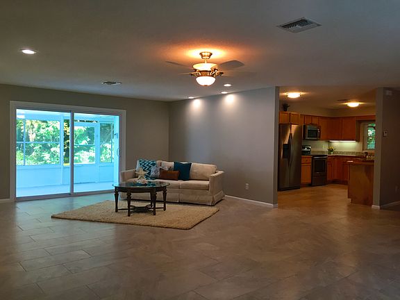 4th image of 2076 53rd Ave