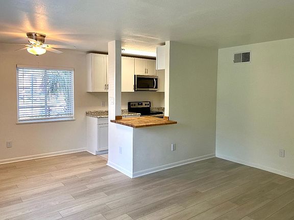 2nd image of 2109 W De Leon St APT 1