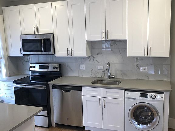 5th image of 4520 N Malden St #104