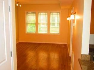 124 Callan Ave APT 1A, Evanston, IL 60202