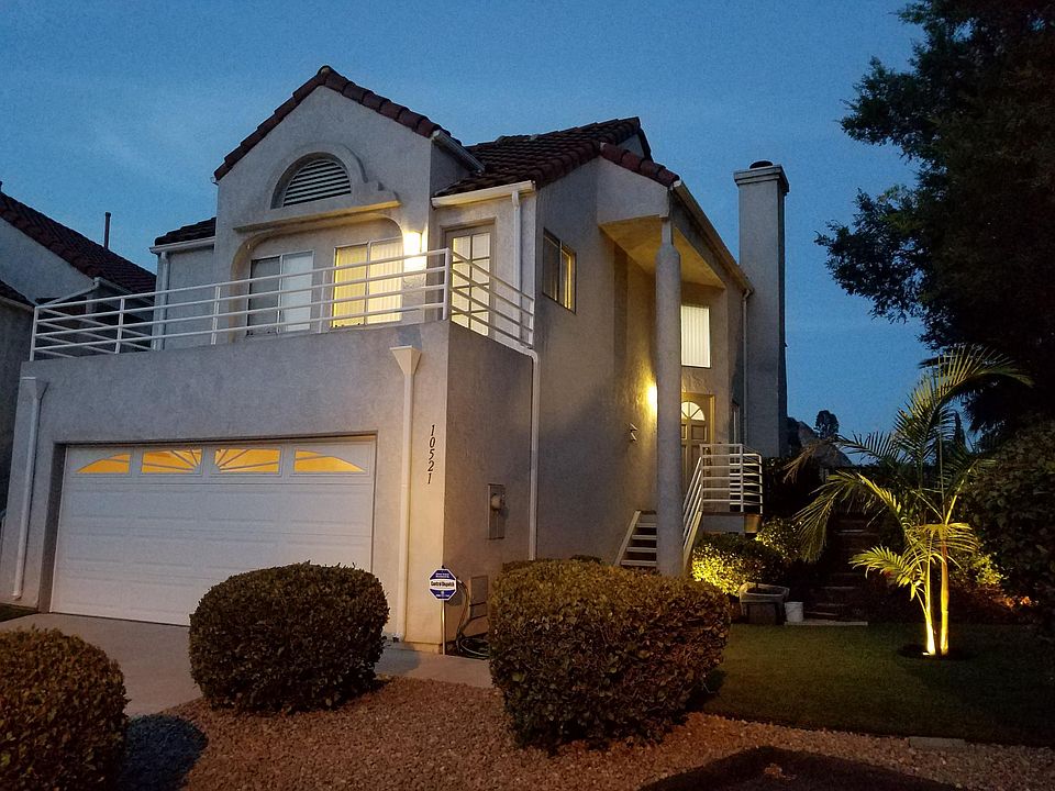10521 Flora Camellia Court lightscaping