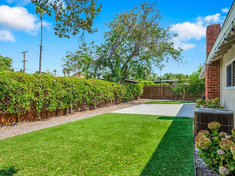 853 Hale Ct — Photo 30