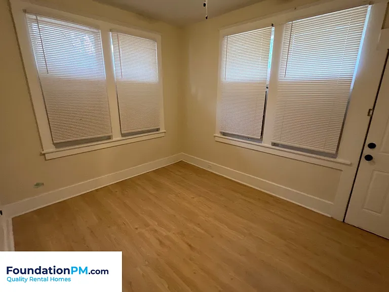 1683 Walker Ave — Photo 10