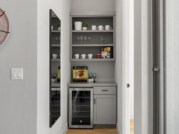 5th image of 3167 Eastsac Walk