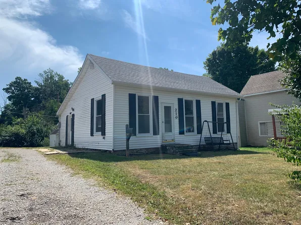 210 W Seminary St, Liberty, IN 47353