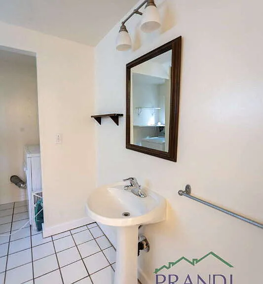 357 Forrest Ave — Photo 10