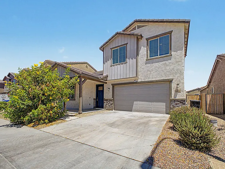 10984 W Pierce St — Photo 5